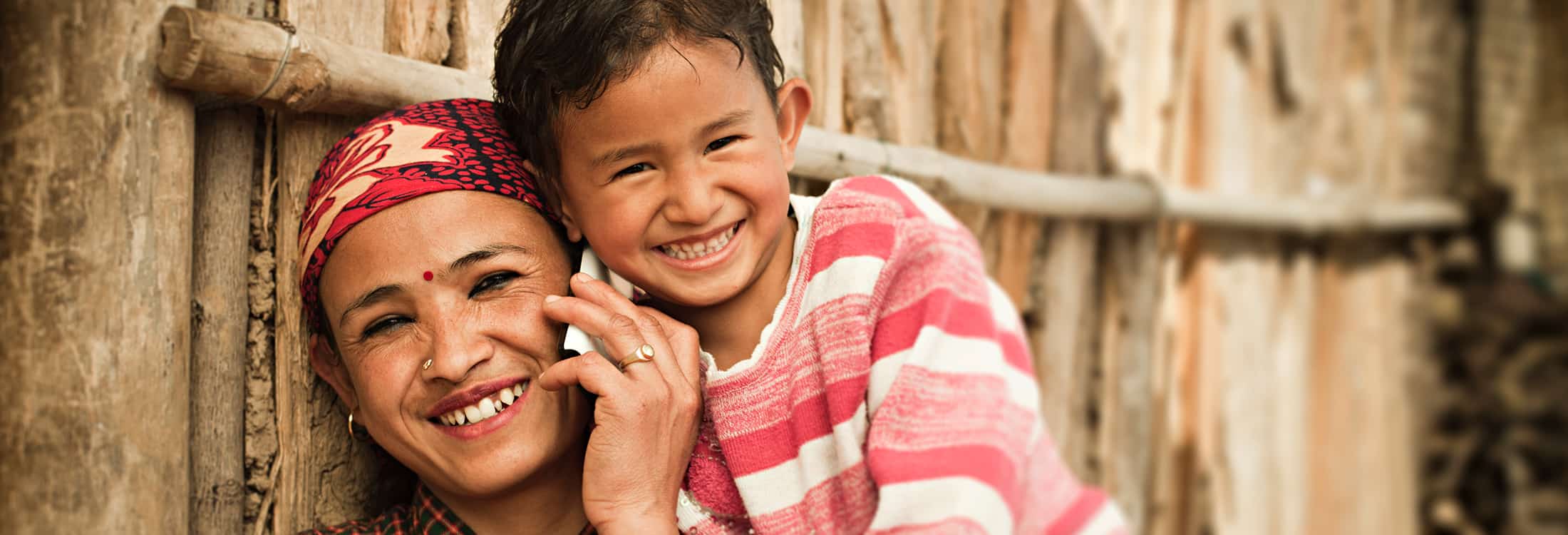 Envie dinheiro aos seus entes queridos no Nepal - rápido e seguro com sendvalu